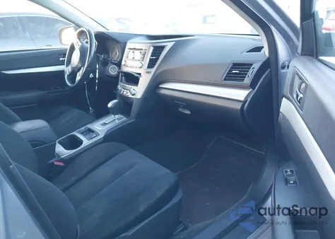 2013 Subaru Legacy 2.5I Premium z USA, uszkodzony, nr VIN 4S3BMCC61D3033477